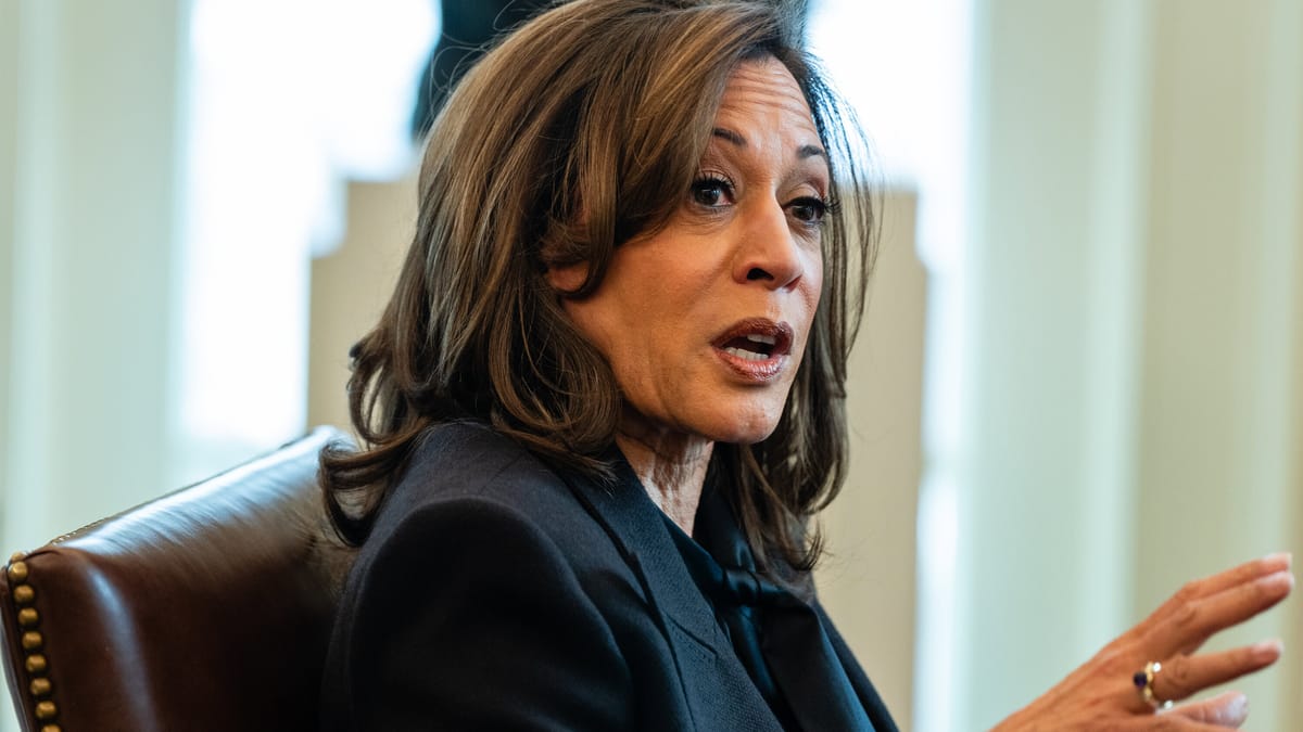 Tranh Cãi Giữa CBS Và FCC Liên Quan Đến Cuộc Phỏng Vấn Kamala Harris