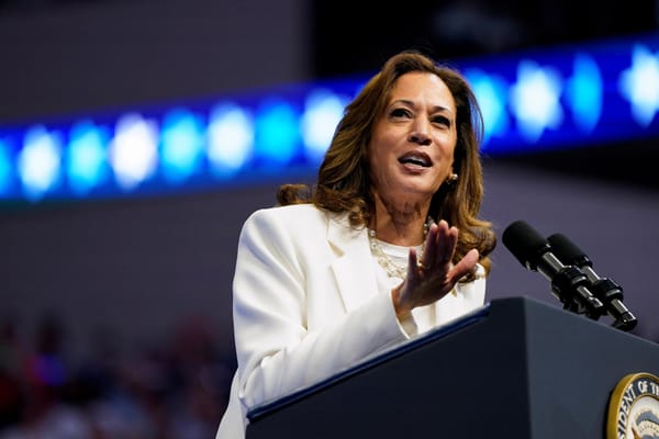 Kamala Harris gặp gỡ ngành AI, Crypto tại sự kiện gây quỹ ở New York.