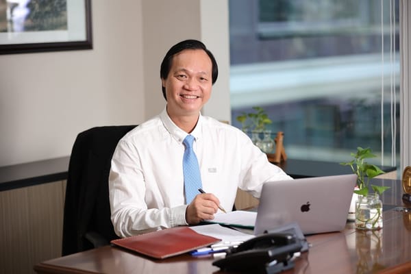 CEO Phát Đạt - Bùi Quang Anh Vũ - và dàn lãnh đạo đồng loạt bán cổ phiếu